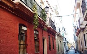 De Cadiz Cadi Hostel